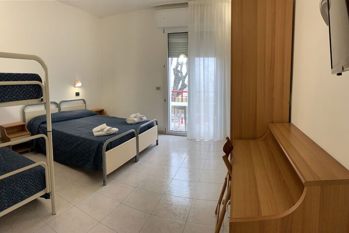 Room 29 of 70