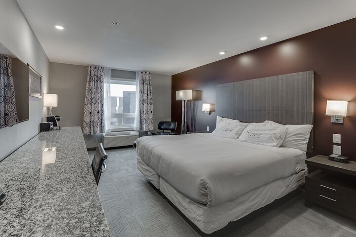 Room 27 of 80