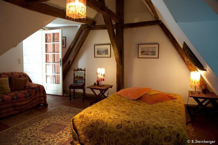 Room 13 of 51