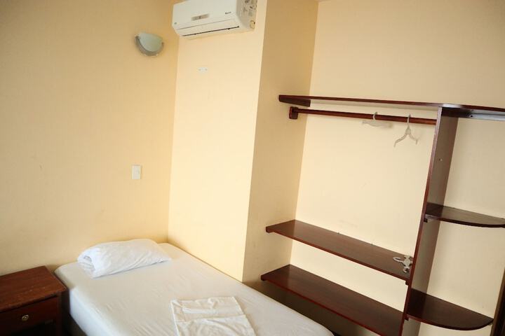 Room 4 of 14