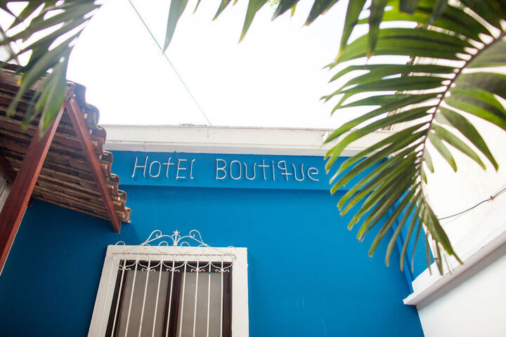 LA CASA AZUL