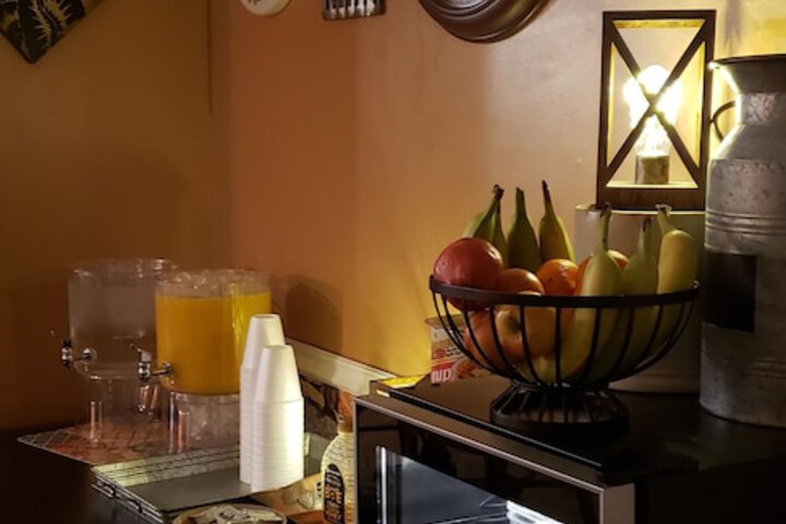 Breakfast/Coffee Service 40 of 55