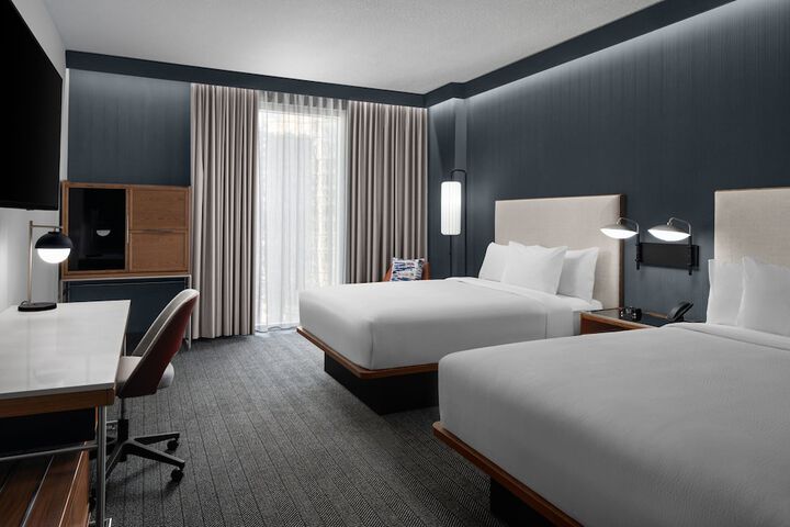 Room 6 of 27