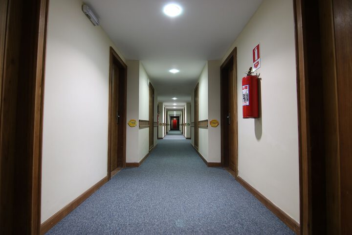Ballroom/Hall 51 of 64