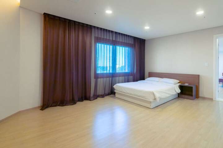 Room 19 of 45