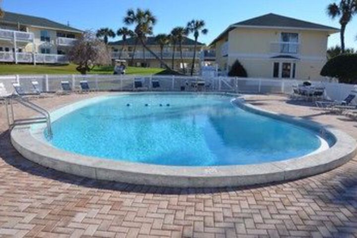 Pool 28 of 41