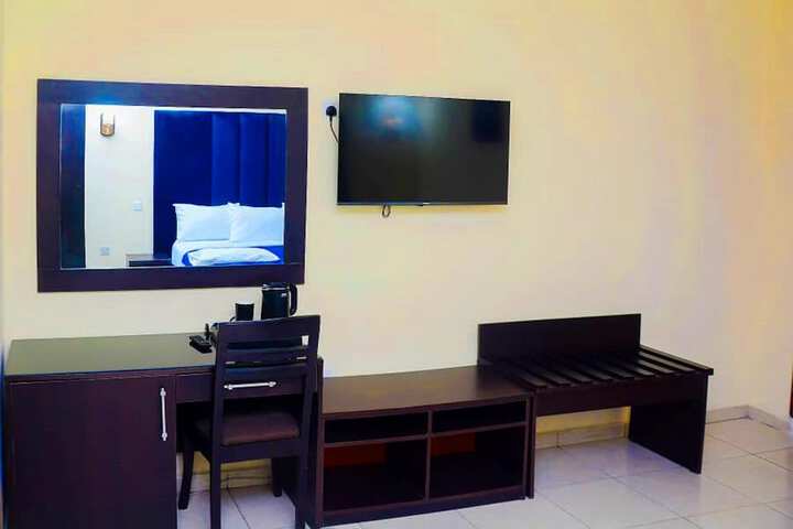 Room 19 of 67
