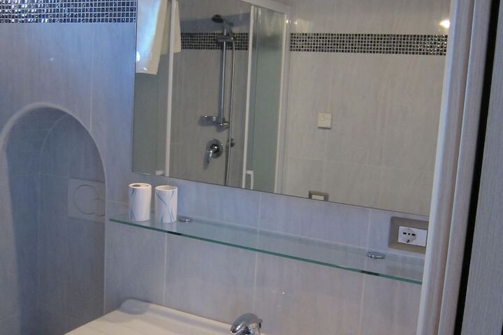 Bath Photo
