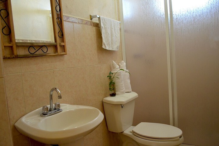 Room 21 of 33