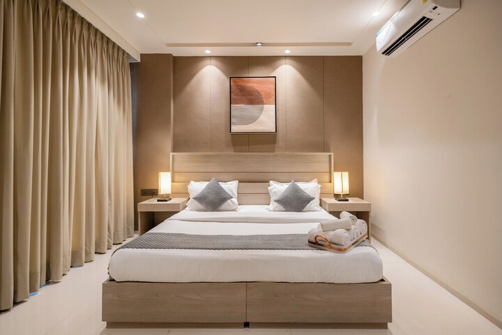Room 10 of 29