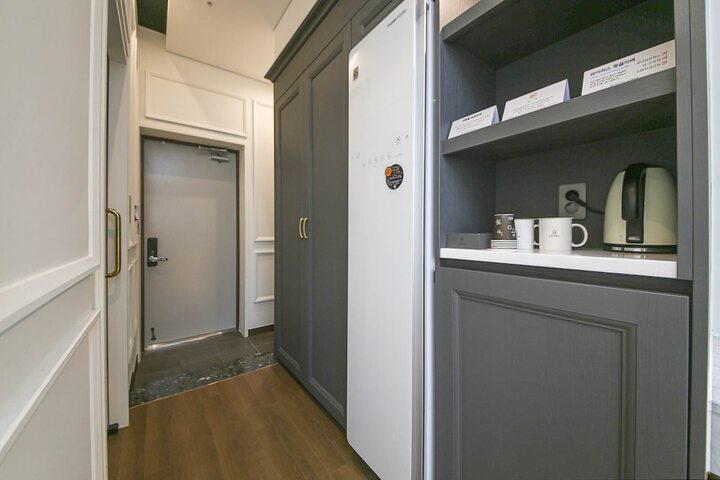 Room 29 of 77