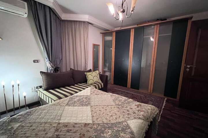 Room 22 of 47
