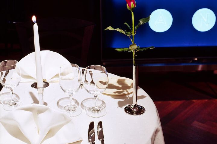 Dining 26 of 33