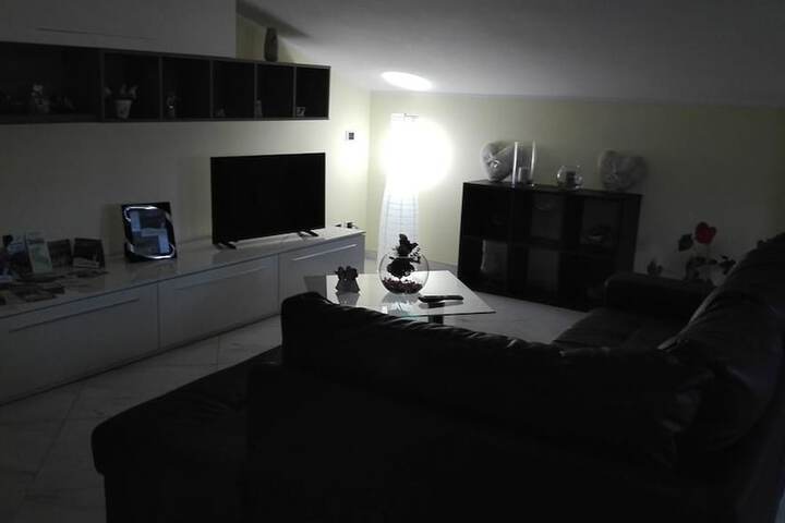 Room 14 of 24