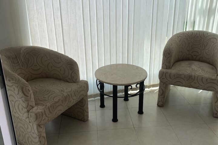 Room 9 of 21