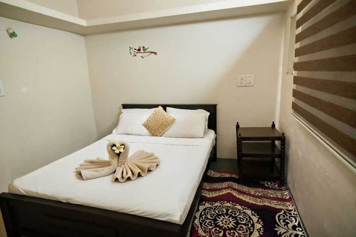 Room 17 of 100