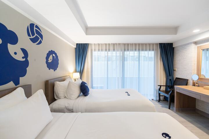 Room 25 of 113