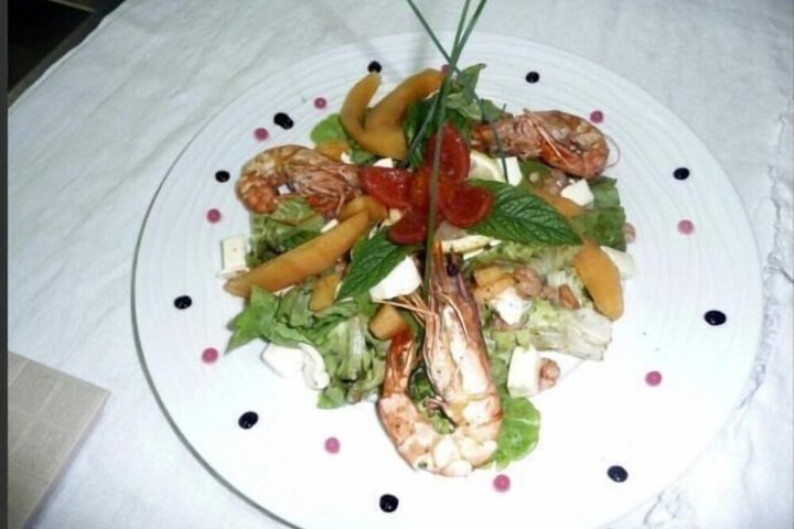 Dining 18 of 36