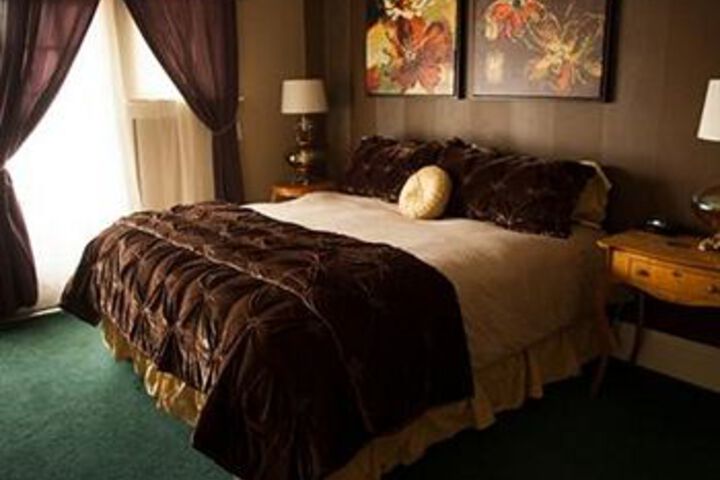 Room 42 of 62