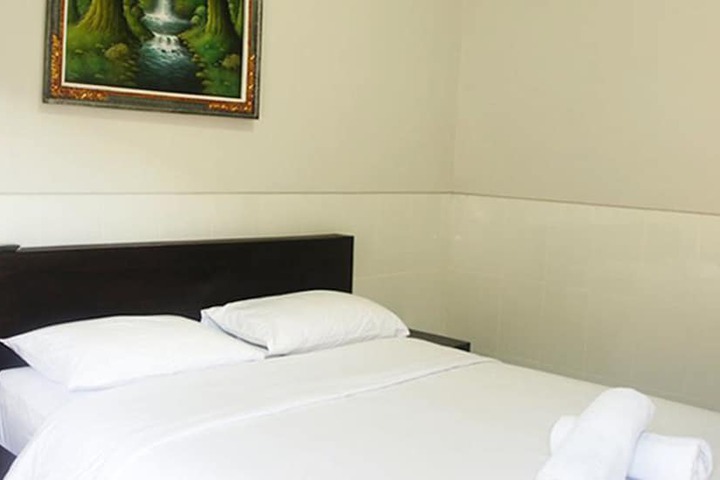 Room 2 of 41