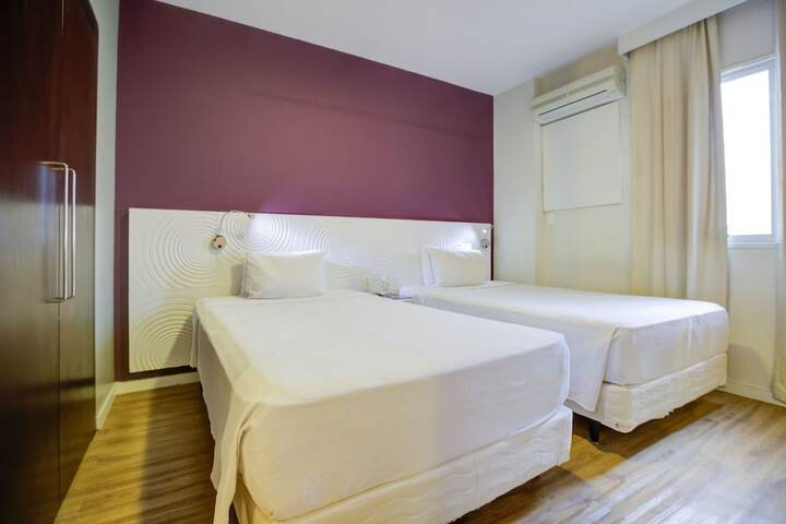 Room 20 of 48