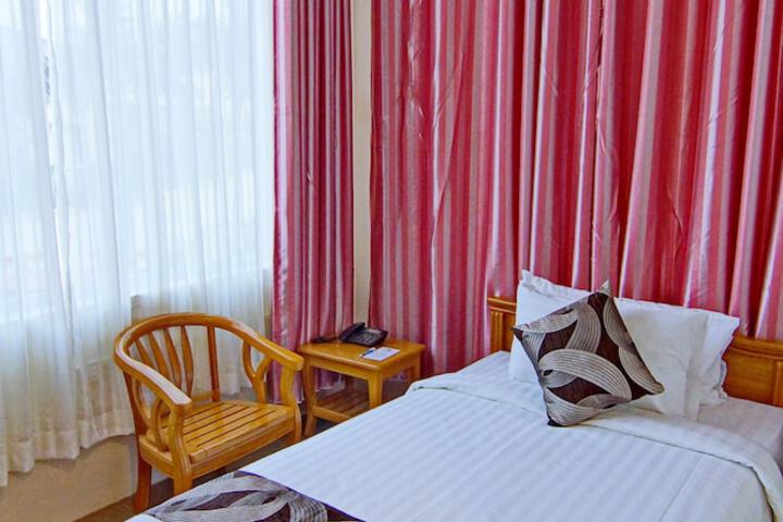 Room 10 of 79