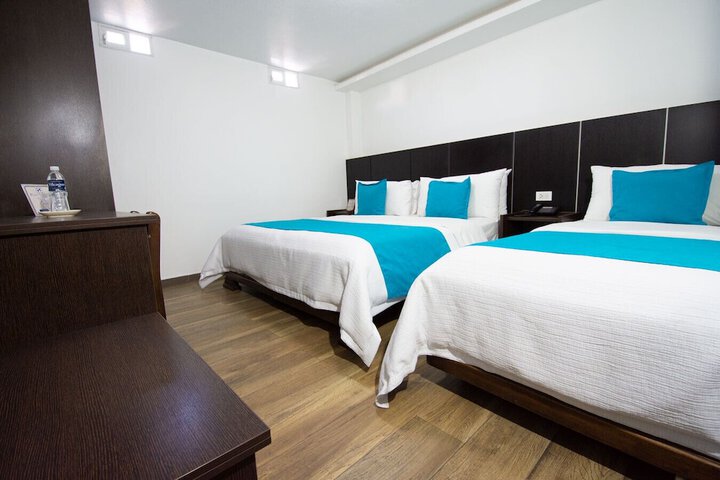 Room 5 of 34