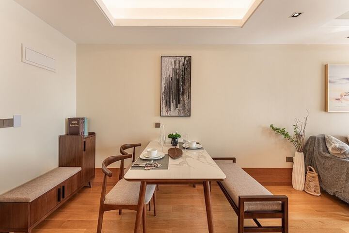 Dining Photos