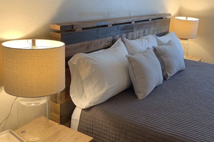 Room 19 of 77