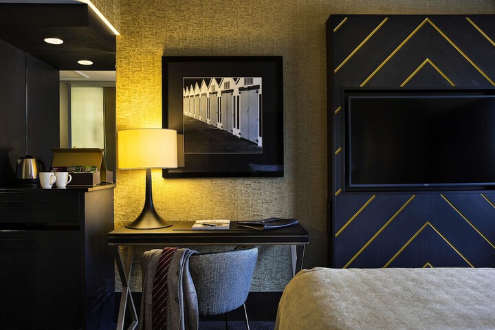 Room 21 of 83