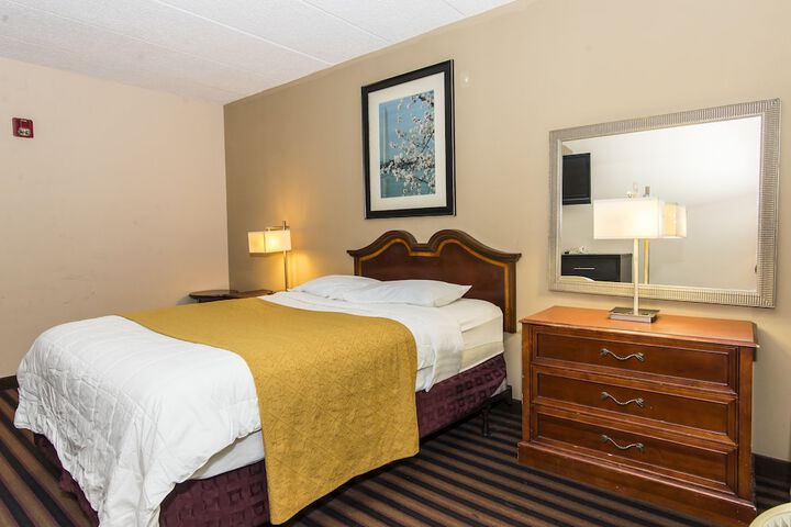 2 Queen Beds (14 of 14)