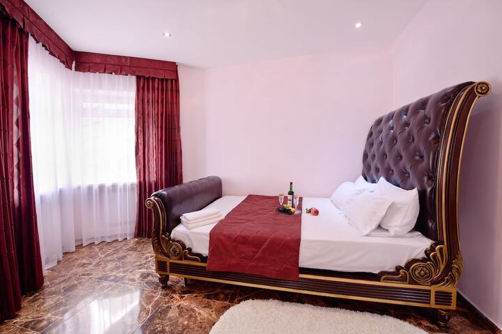 Room 19 of 62