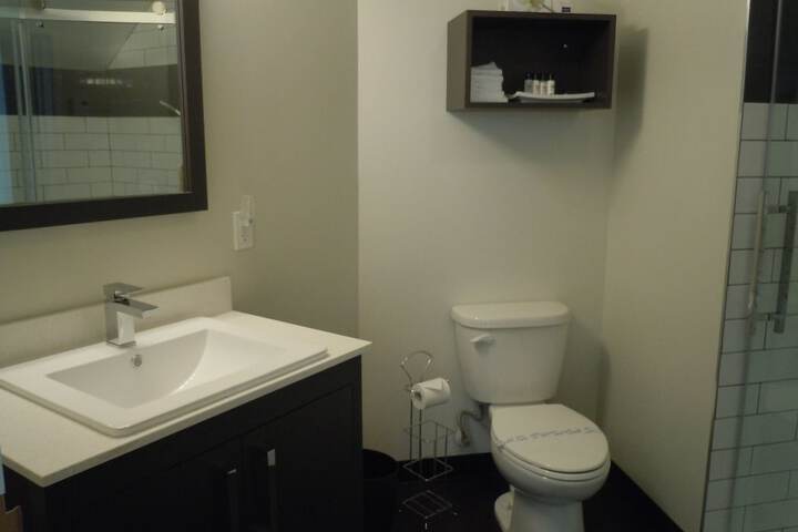 Room 45 of 77