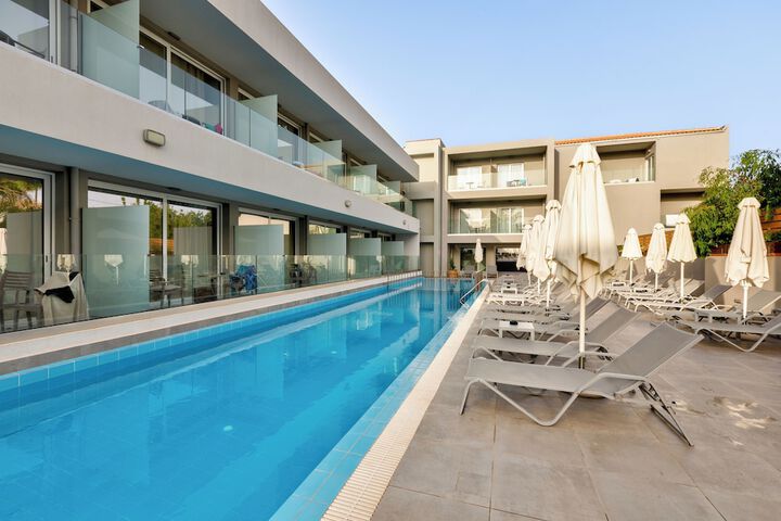 Pool 54 of 115