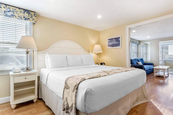 Room 20 of 42
