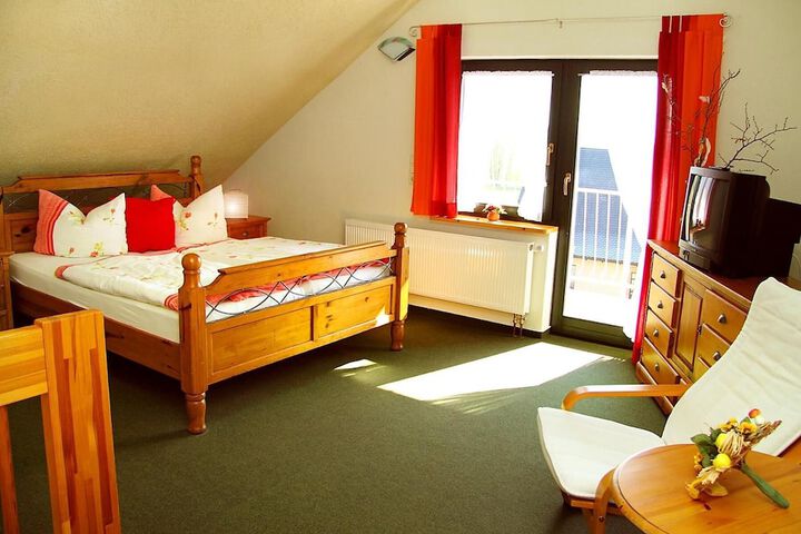 Room 6 of 36