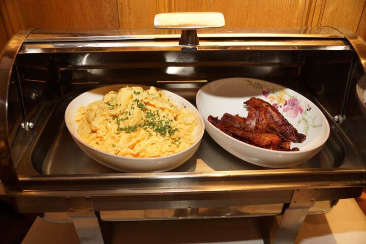 Dining 108 of 161