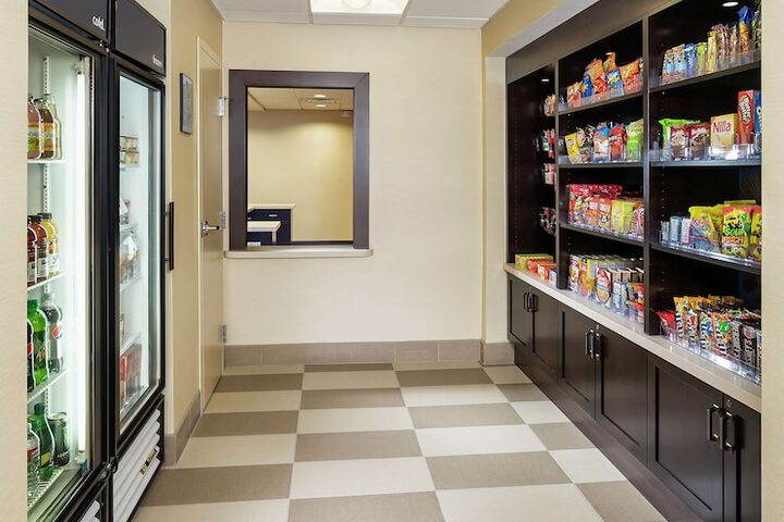 Snack bar