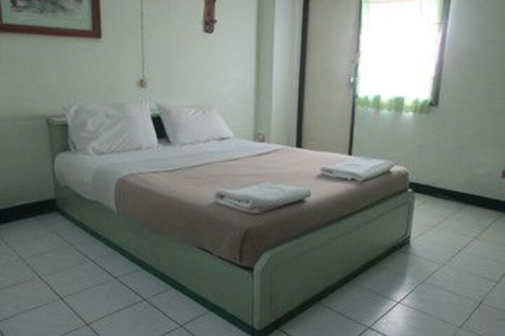 Room 15 of 61