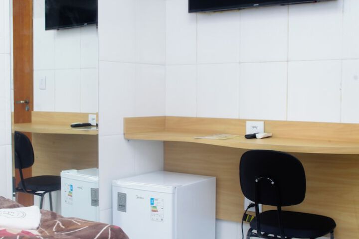 Room 15 of 65