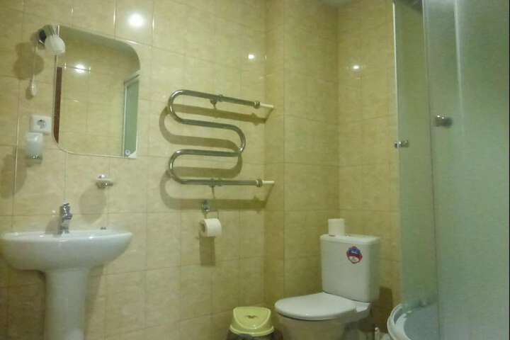Room 5 of 13