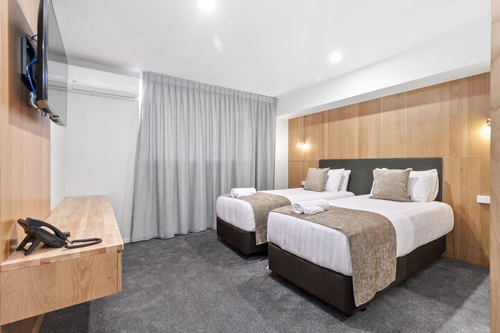 Room 26 of 28