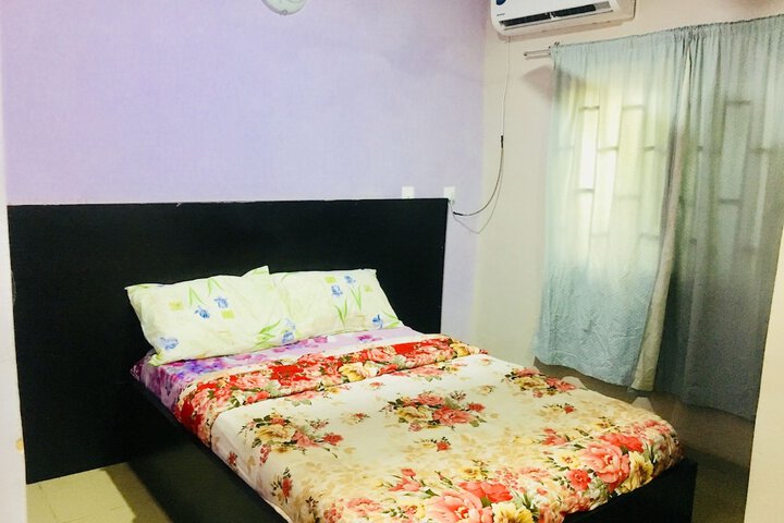 Room 12 of 20