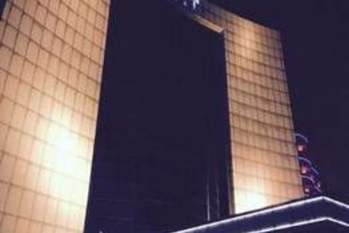 Hotel 11 of 115