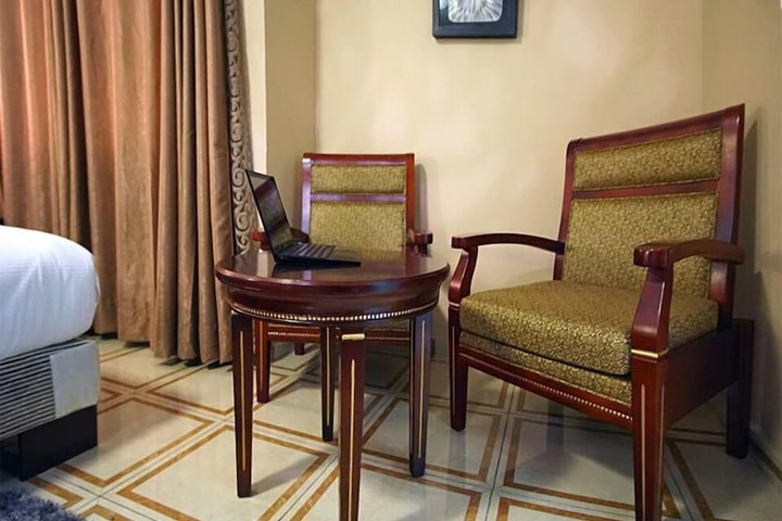 Room 3 of 21