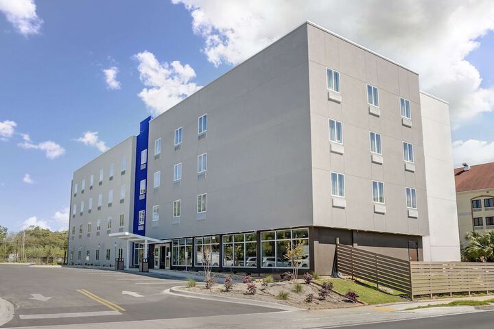 Sleep Inn &  Suites Fort Walton Beach - Destin West in Fort Walton Beach, FL