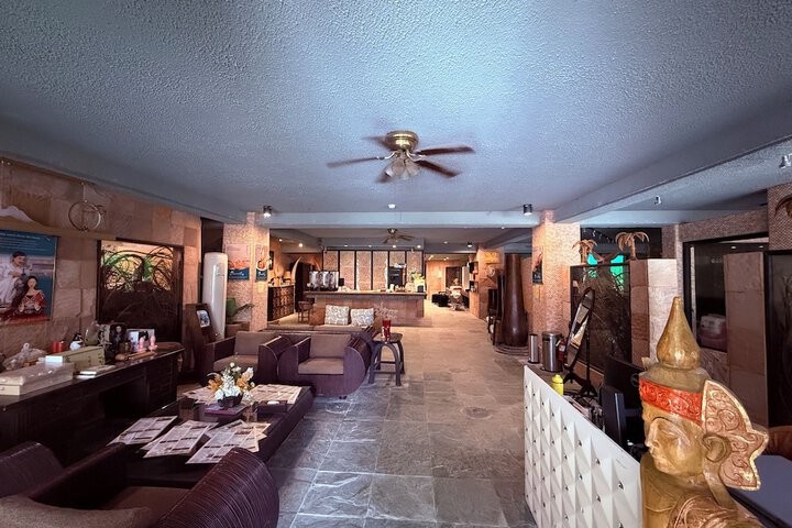 Hotel Interior 6 of 73