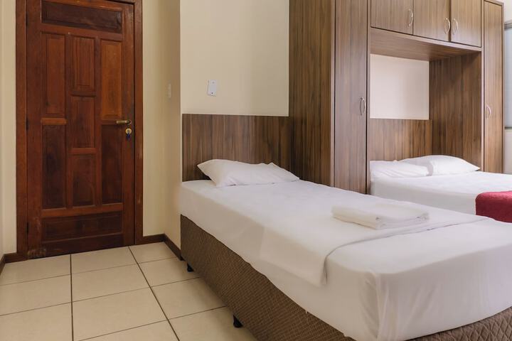 Room 102 of 269