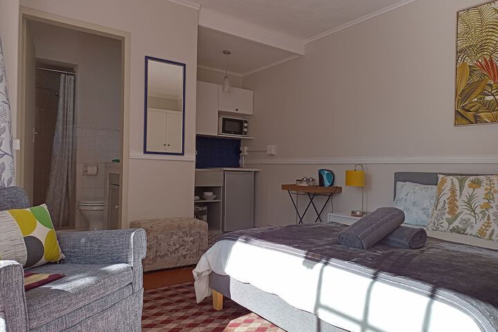 Room 6 of 13