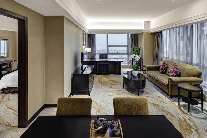 Room 28 of 72